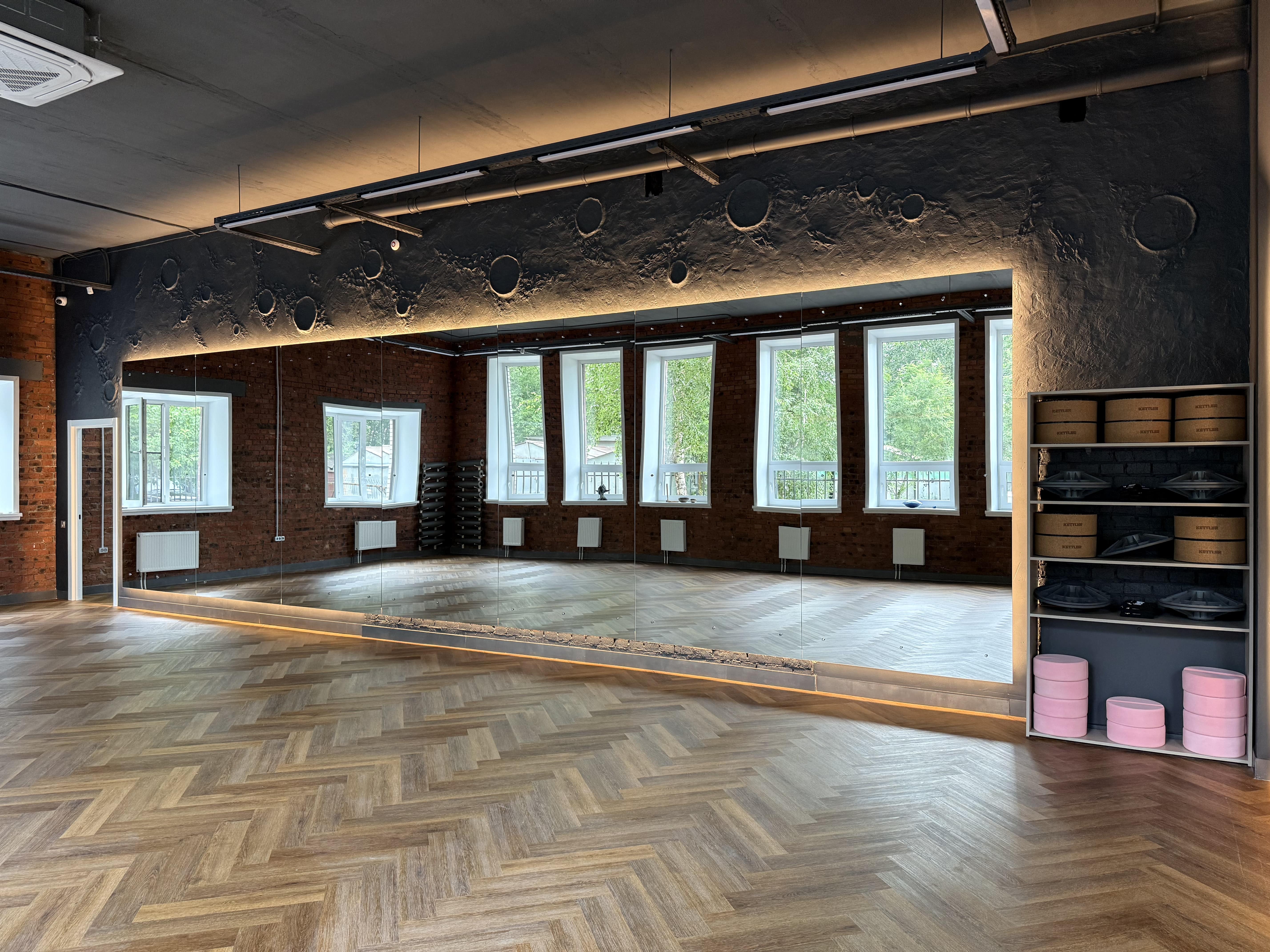 MOON | Студия йоги