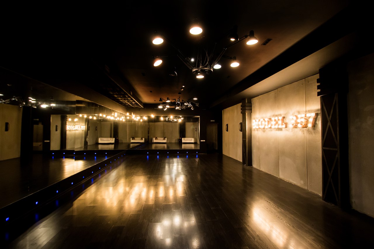 Model-357, м. Таганская