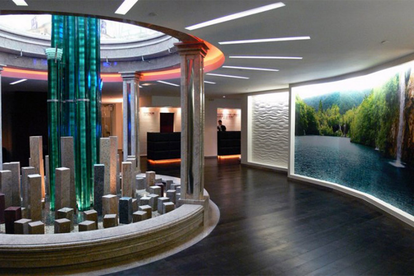 Republika, Никольская