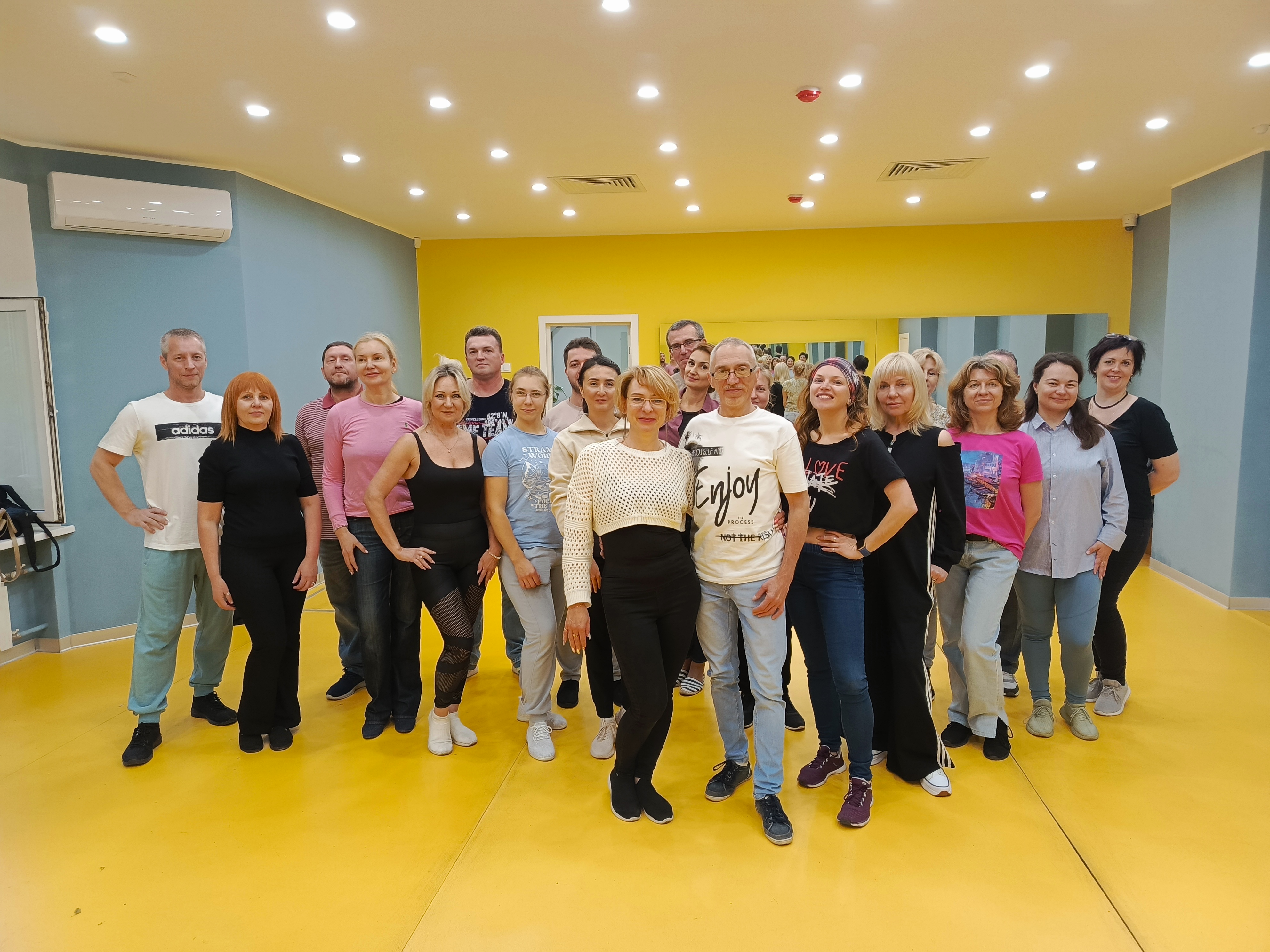 Абонемент "Знакомство" со скидкой 33% на первый месяц в группе "с нуля" - 6000 за 8 занятий