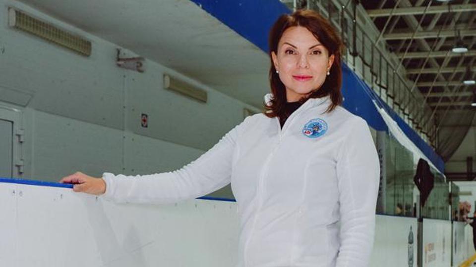 Тренер по фигурному катанию Юлия Алексеенко