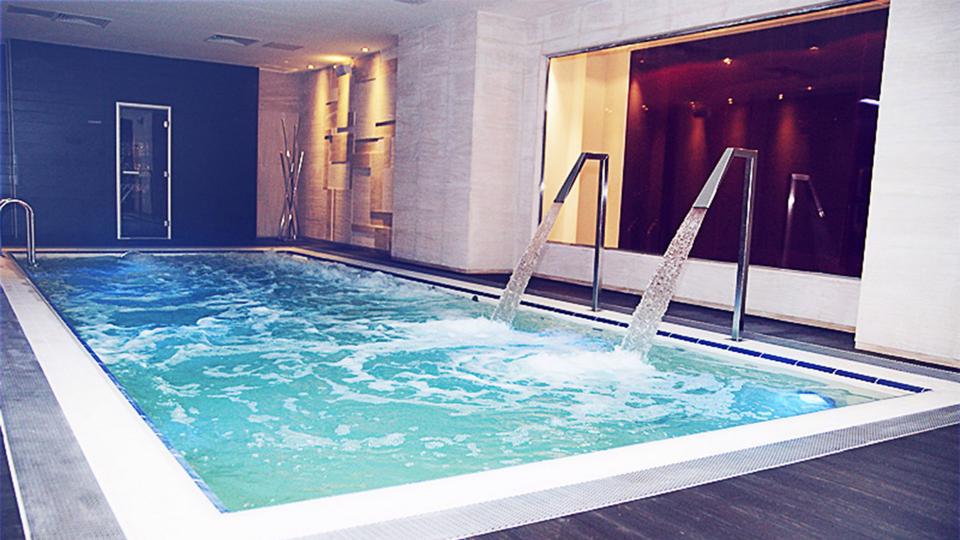 Republika, Никольская